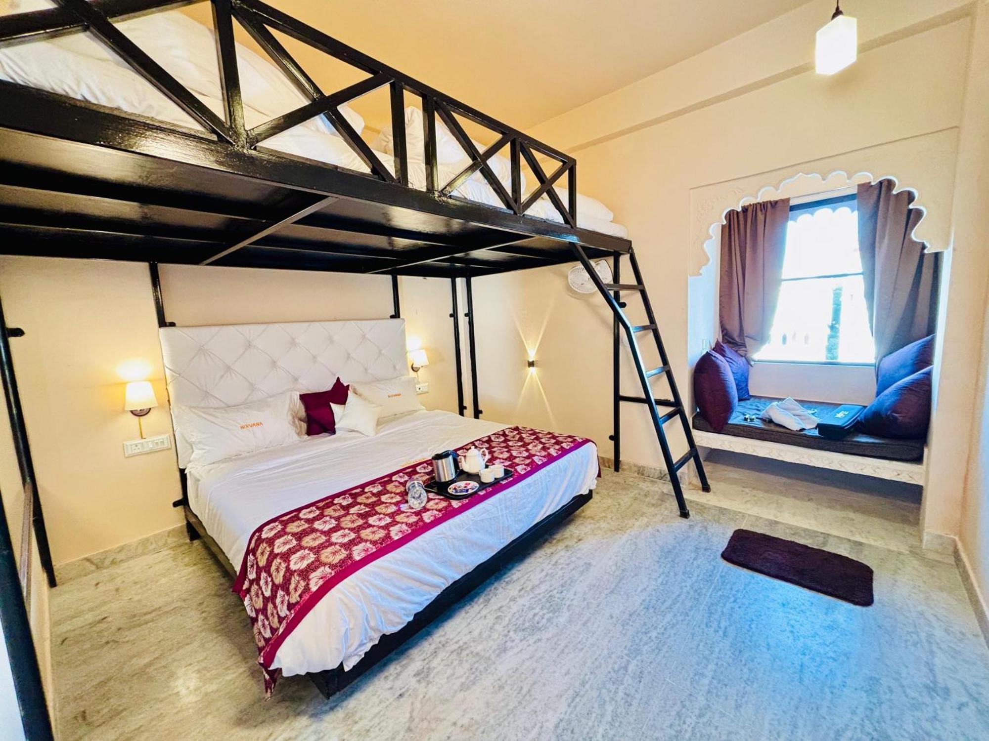 Hotel Nirvana Lakeside Udaipur Extérieur photo